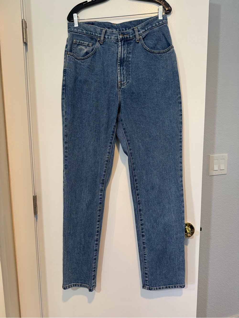 Façonnable France High Rise Straight Leg Jeans - Medium Wash - Size 14L